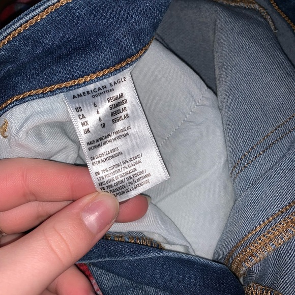 AE jeans, size 6(: - Picture 5 of 6